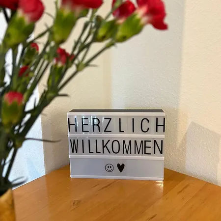 Idyllische In Stadtnaehe דירה *